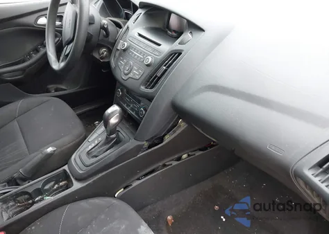 2016 Ford Focus Se z USA, uszkodzony, nr VIN 1FADP3KE2GL223985